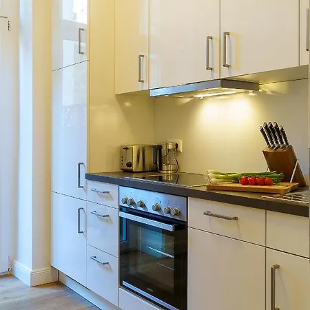 Fuer 4 Mit Terrasse Im Herzen Der Innenstadt * Schwerin (Mecklenburg-Vorpommern)