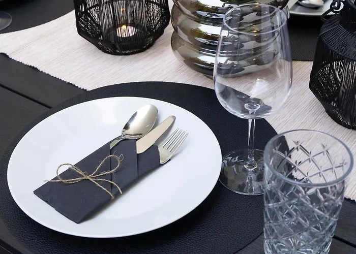 Fuer 4 Mit Terrasse Im Herzen Der Innenstadt 什未林