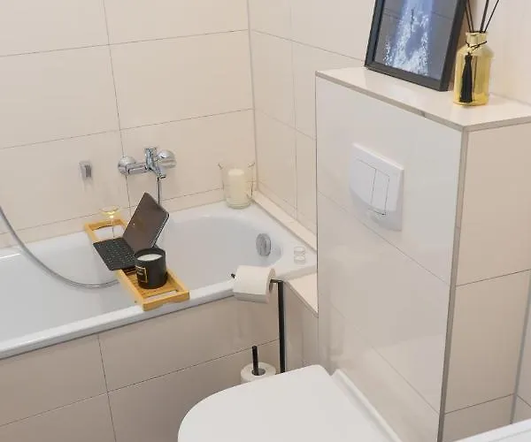 公寓 Fuer 4 Mit Terrasse Im Herzen Der Innenstadt 什未林