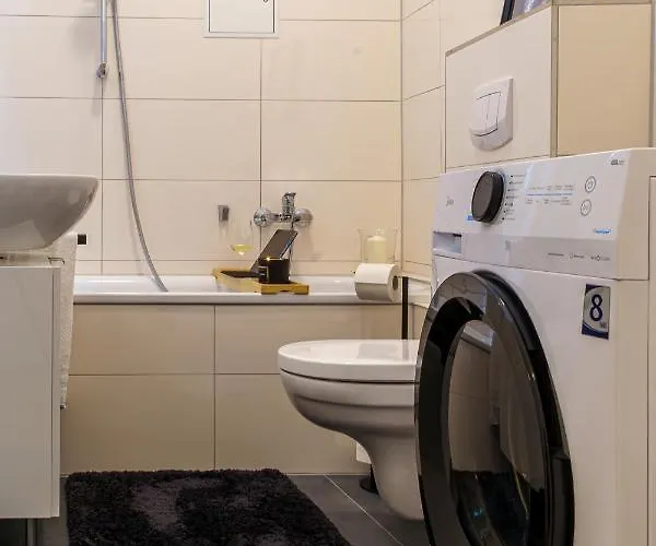 Fuer 4 Mit Terrasse Im Herzen Der Innenstadt * 什未林